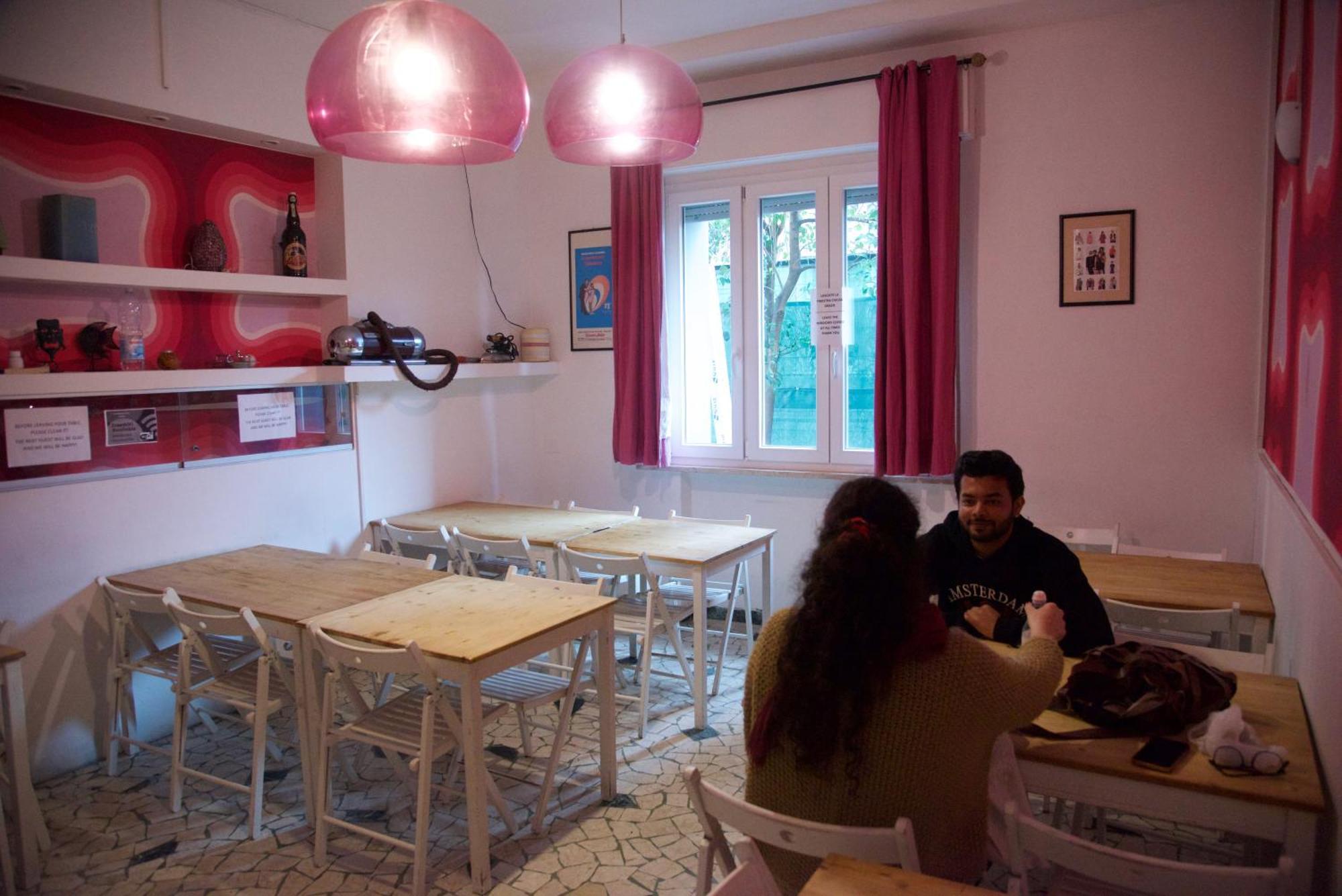 Sunflower Student & Bar Rimini